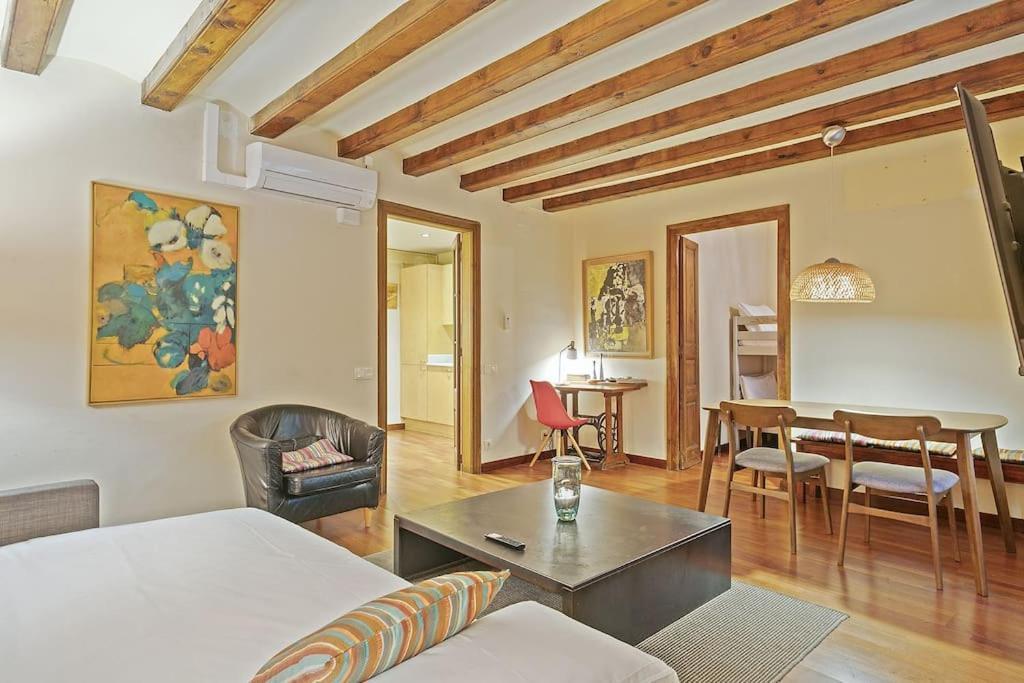 Alcam Sombrerers Apartment *